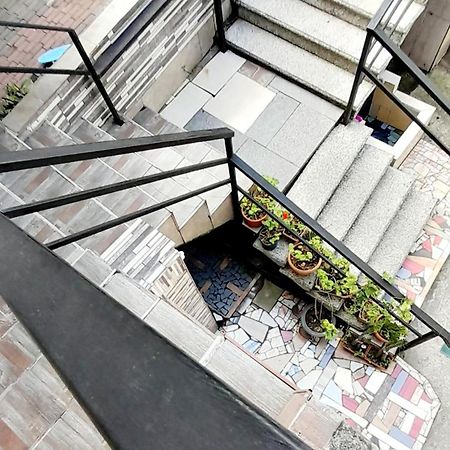 Guesthouse Qeti Batumi Exterior photo