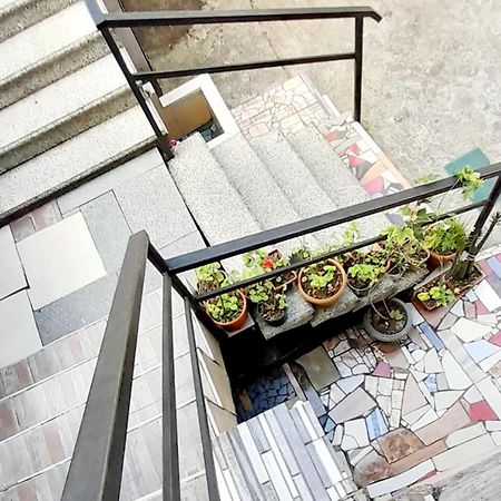 Guesthouse Qeti Batumi Exterior photo