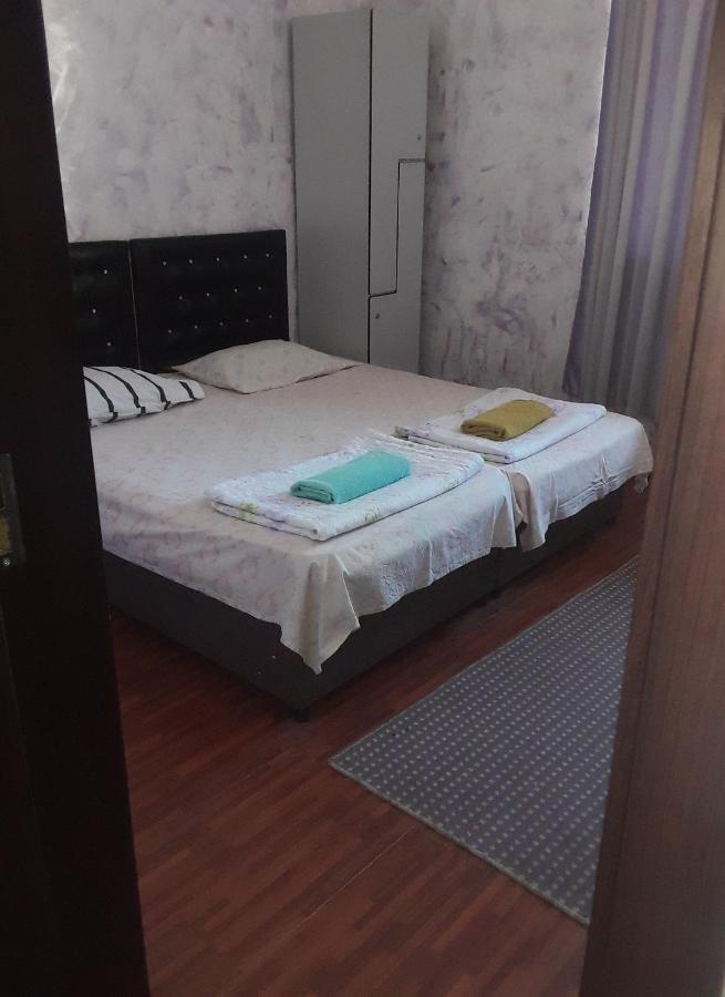 Guesthouse Qeti Batumi Exterior photo