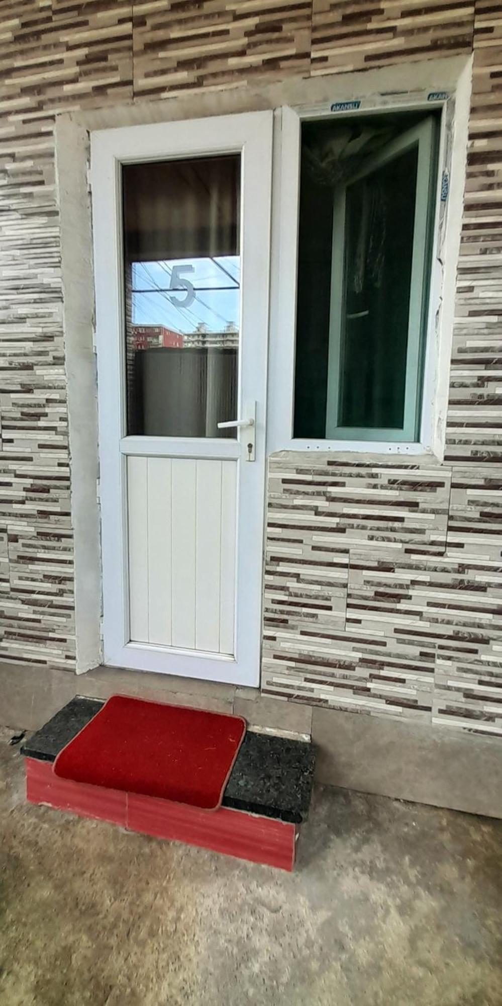 Guesthouse Qeti Batumi Exterior photo