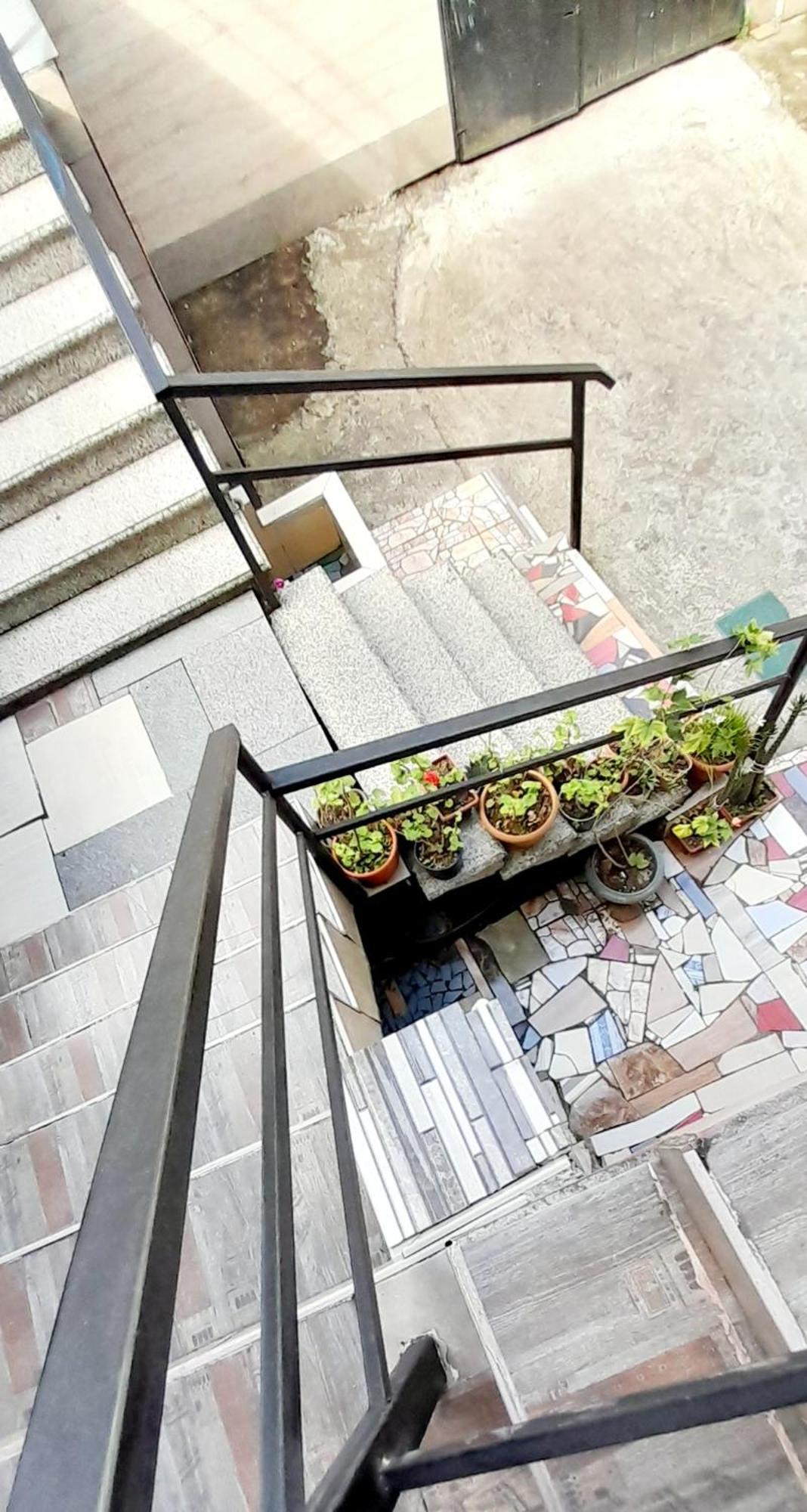 Guesthouse Qeti Batumi Exterior photo